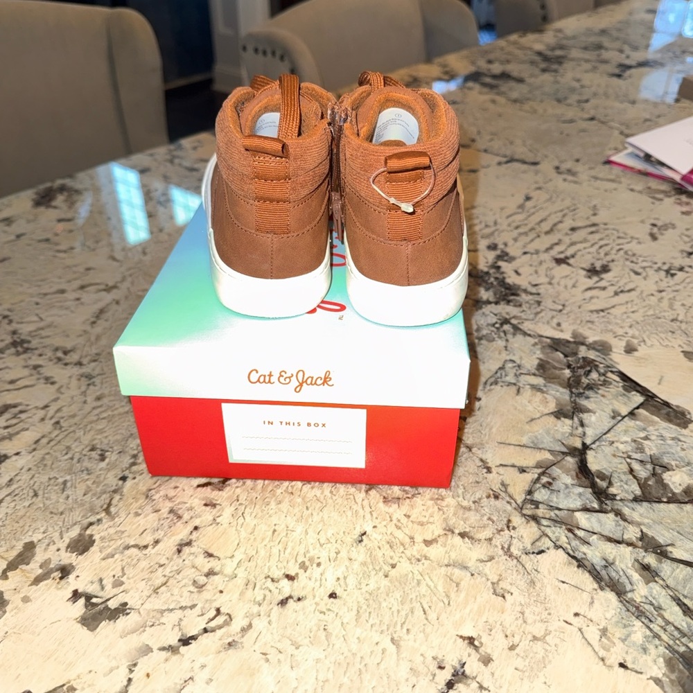 Cat & Jack Brown High-Top Cooper Kids Sneakers 1 worn once - Picture 5 of 6